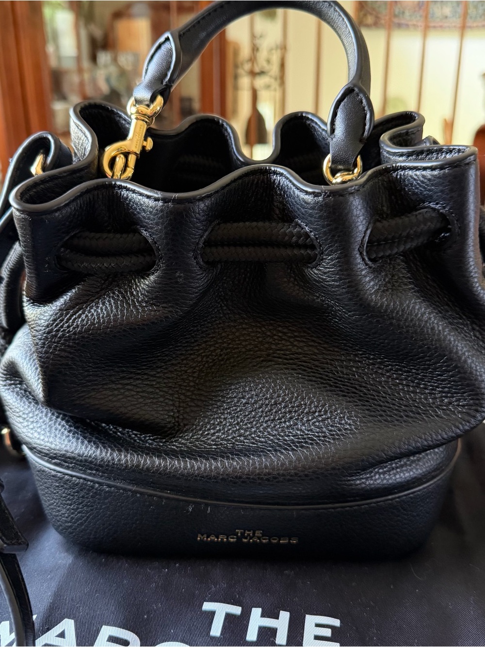 Marc Jacobs Black Pebbled Leather Tassel Drawstring Bucket Bag - Picture 3 of 5